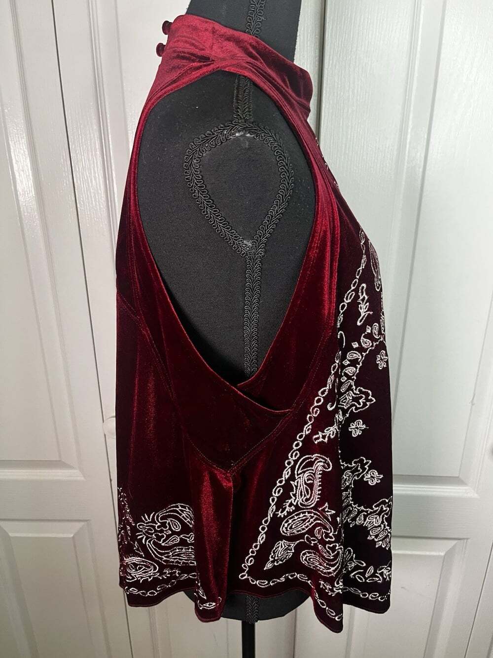 Free People Shirt Sz L Burgundy Velvet Bandana Festival Boho Hippie Embroidered - Picture 6 of 11